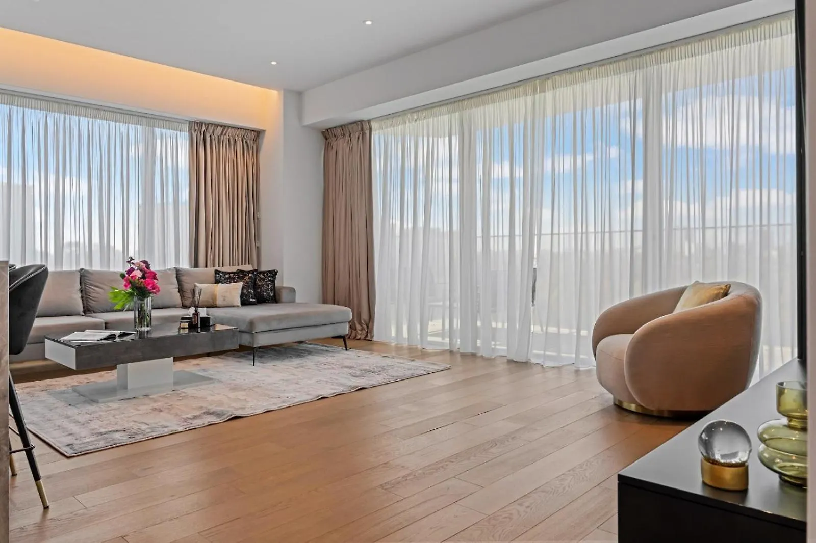 One Luxury Apartments Bukarest
